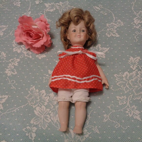 RETRO MODERN MADE SHIRLEY TEMPLE DOLL - Picture 2 of 9